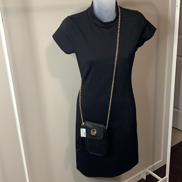 GUESS phone case/crossbody - Picture 1 of 7